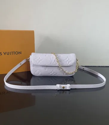 Louis Vuitton White Embossed Monogram Crossbody Bag With Chain Strap And Adjustable Belt size:23×12×4cm #A54325