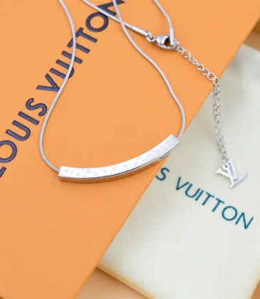 Louis Vuitton Necklace #999921107
