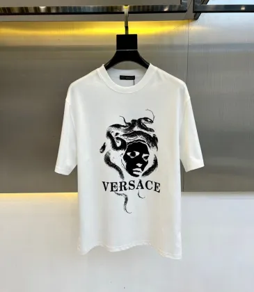 Versace T-Shirts for AAAA Versace T-Shirts Versace Medusa Embroidered T-shirt Black/White #A53942