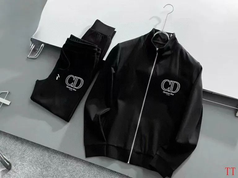 Dior tracksuits for Dior Long Tracksuits for men #A50635
