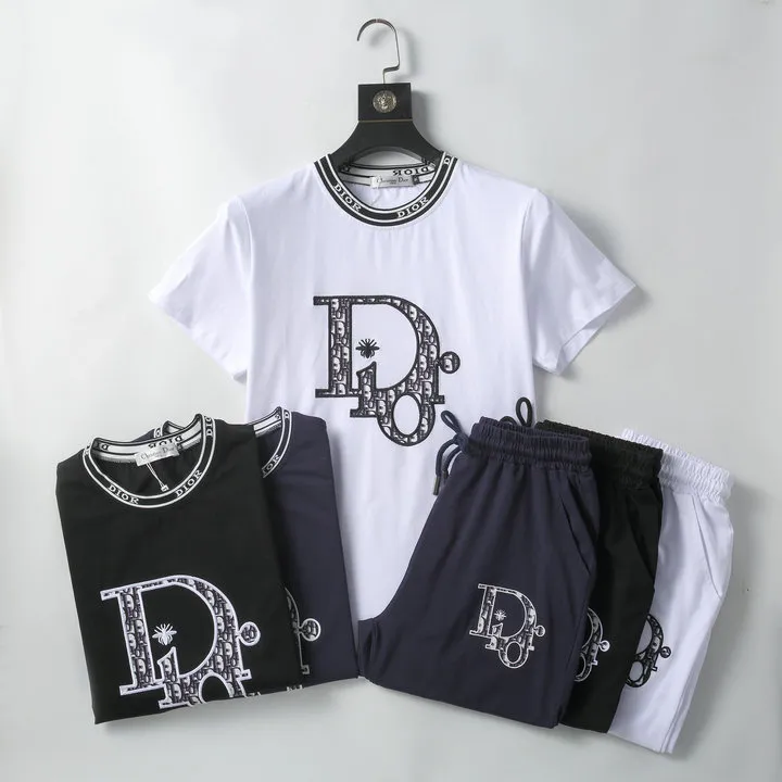 Dior tracksuits for Dior Short Tracksuits for men #A32590