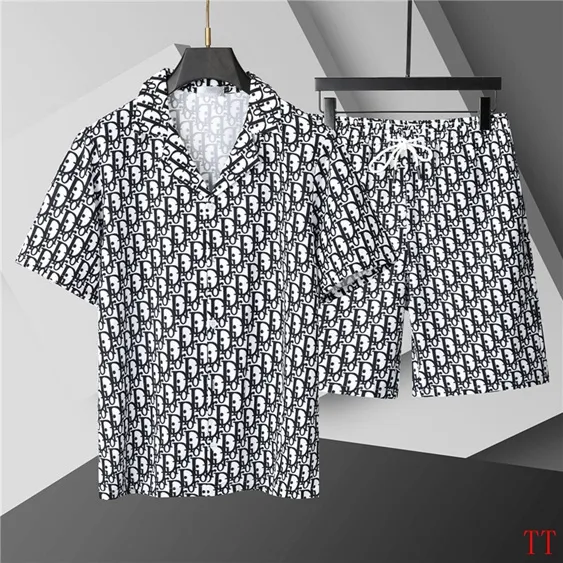 Dior tracksuits for Dior Short Tracksuits for men #A51304