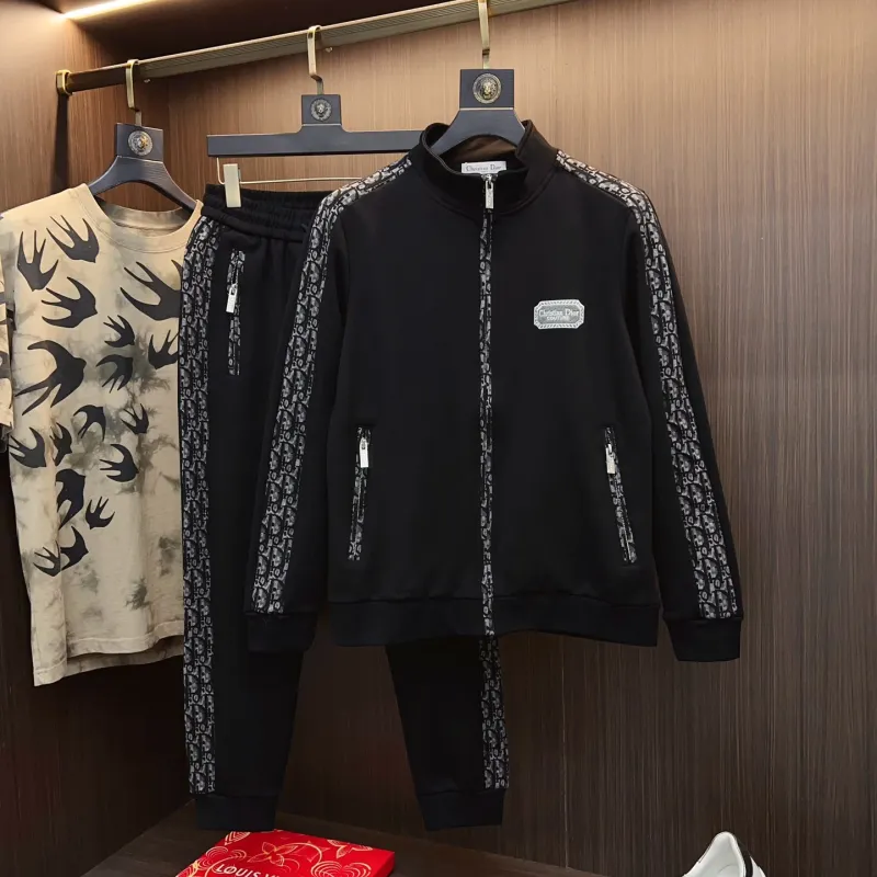 Dior tracksuits for Dior Tracksuits for men #A30211