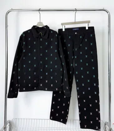 Louis Vuitton tracksuits for Louis Vuitton short tracksuits for men #A50560