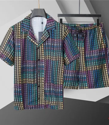 Louis Vuitton tracksuits for Louis Vuitton short tracksuits for men #A53114