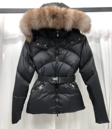 Moncler down jacket for women #999935036